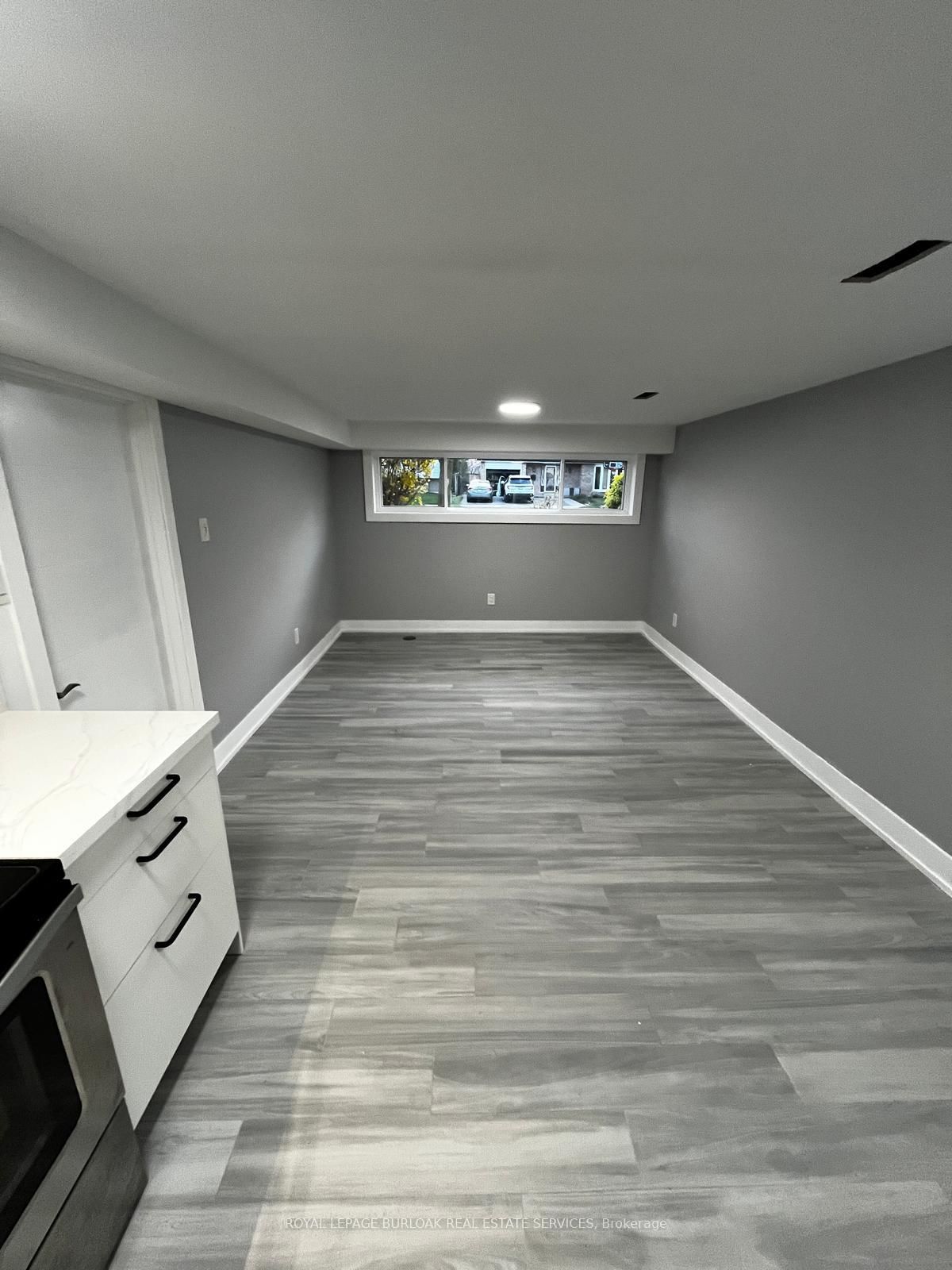 3140 Michael Crescent, Unit B - Photo 4