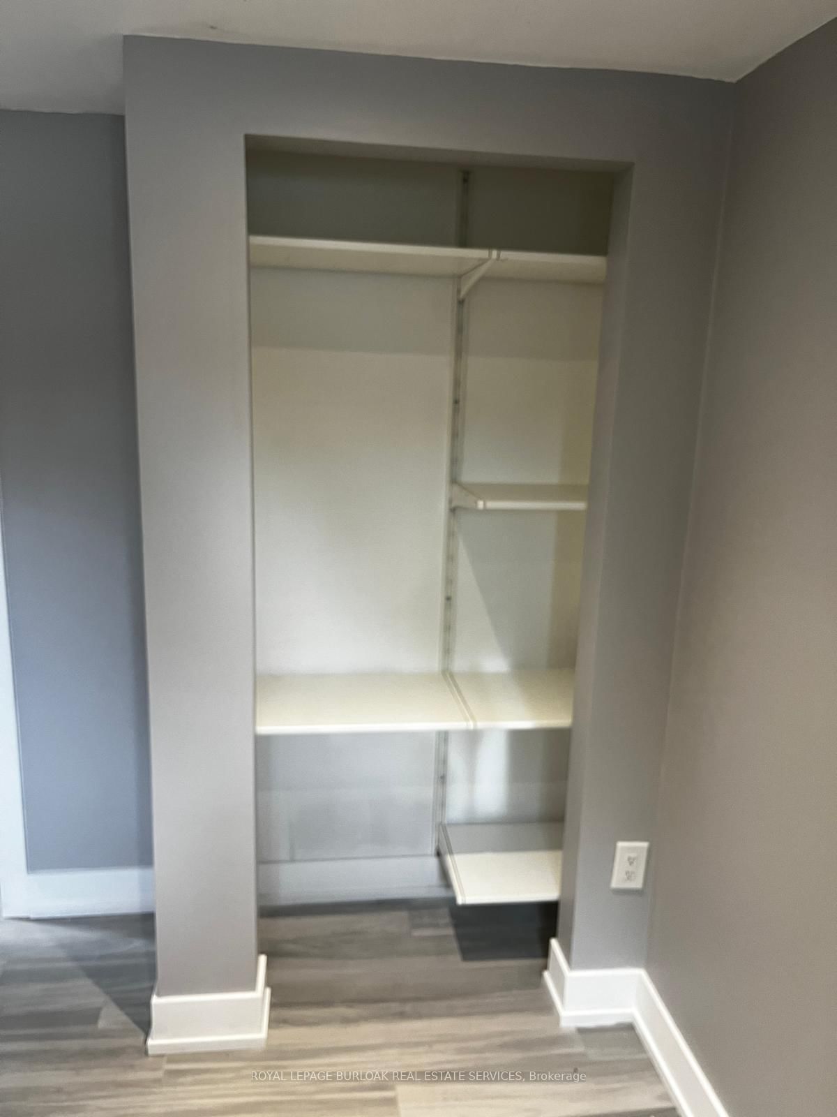 3140 Michael Crescent, Unit B - Photo 9