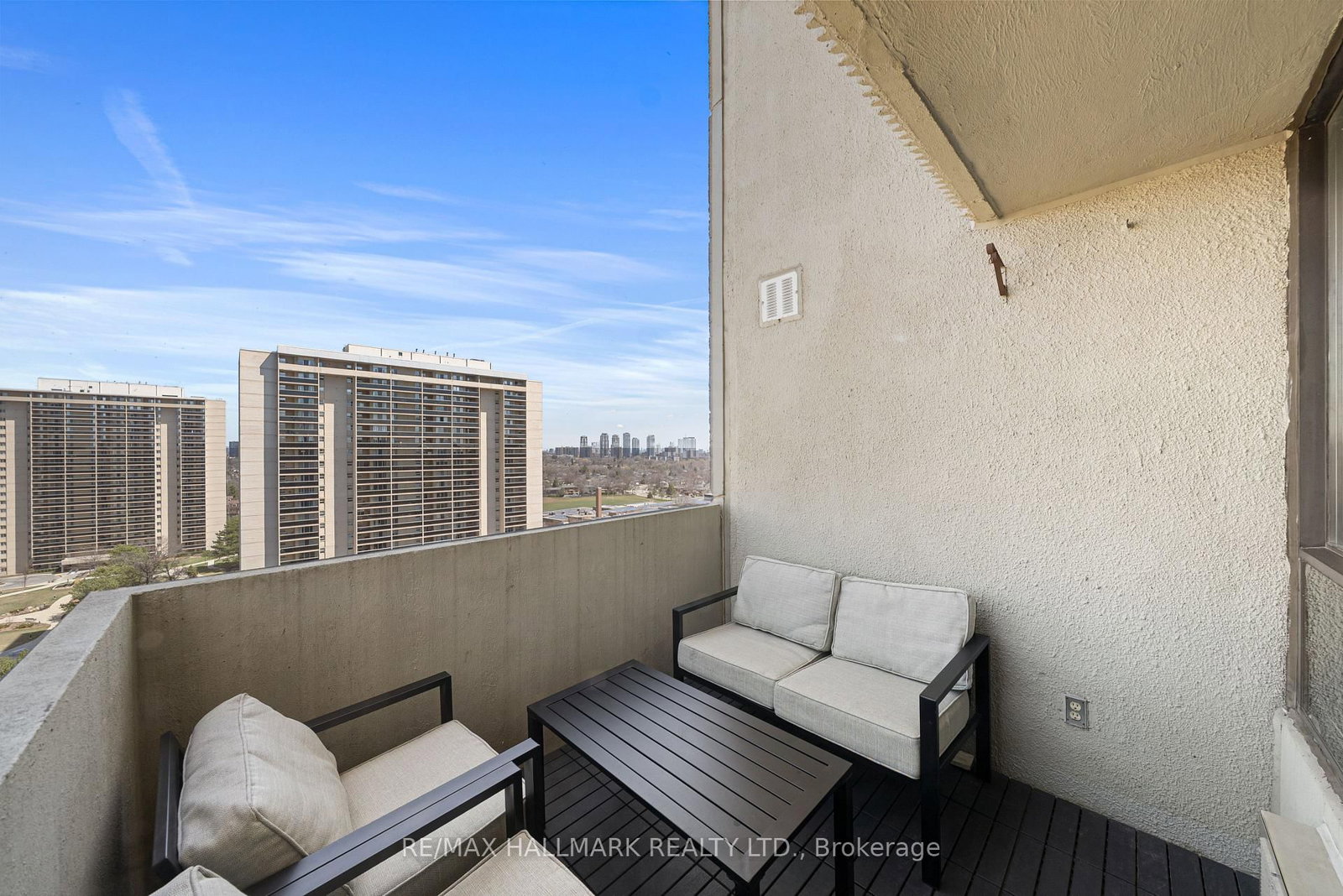 296 Mill Road, Unit PH1 - Photo 11