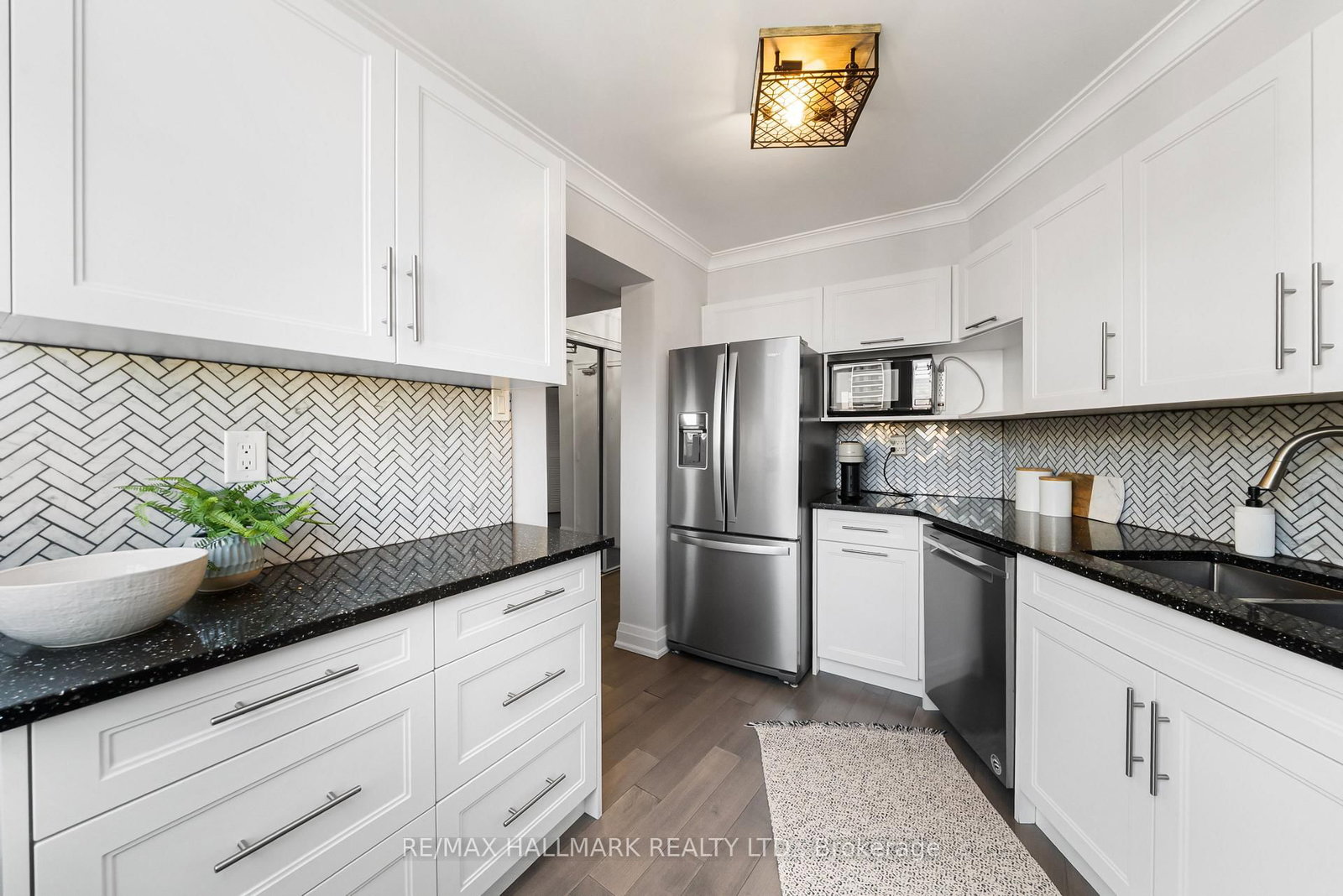 296 Mill Road, Unit PH1 - Photo 15