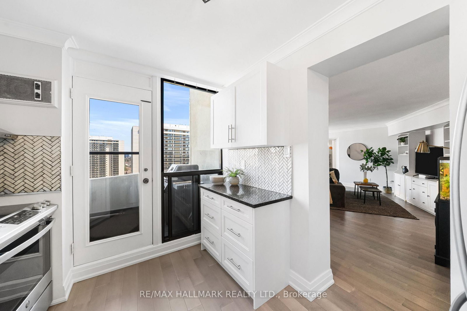 296 Mill Road, Unit PH1 - Photo 16