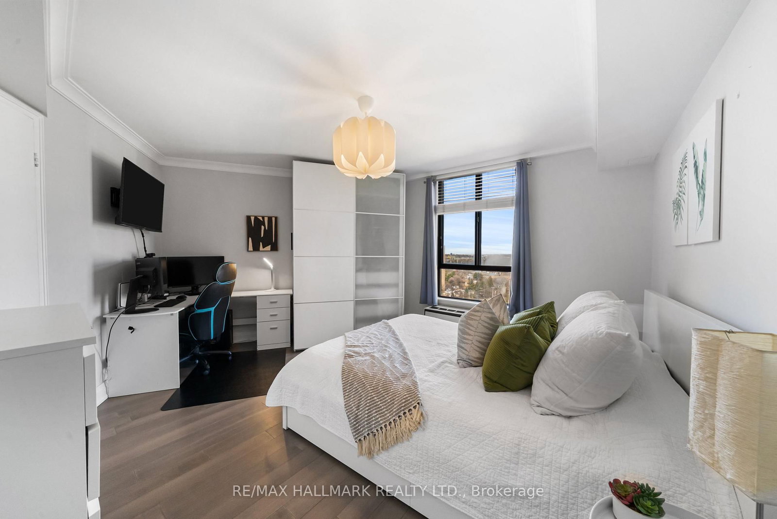 296 Mill Road, Unit PH1 - Photo 19