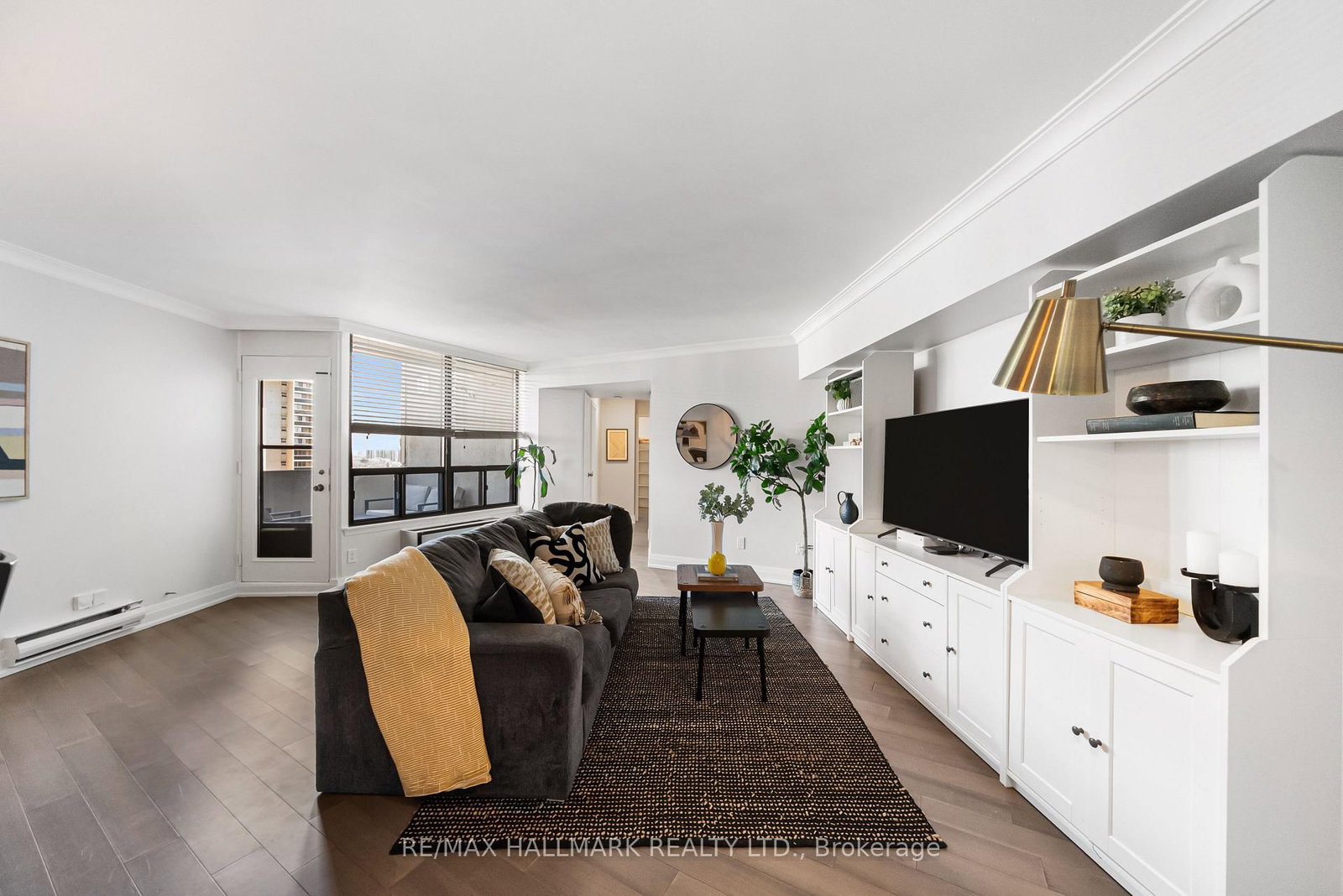 296 Mill Road, Unit PH1 - Photo 3