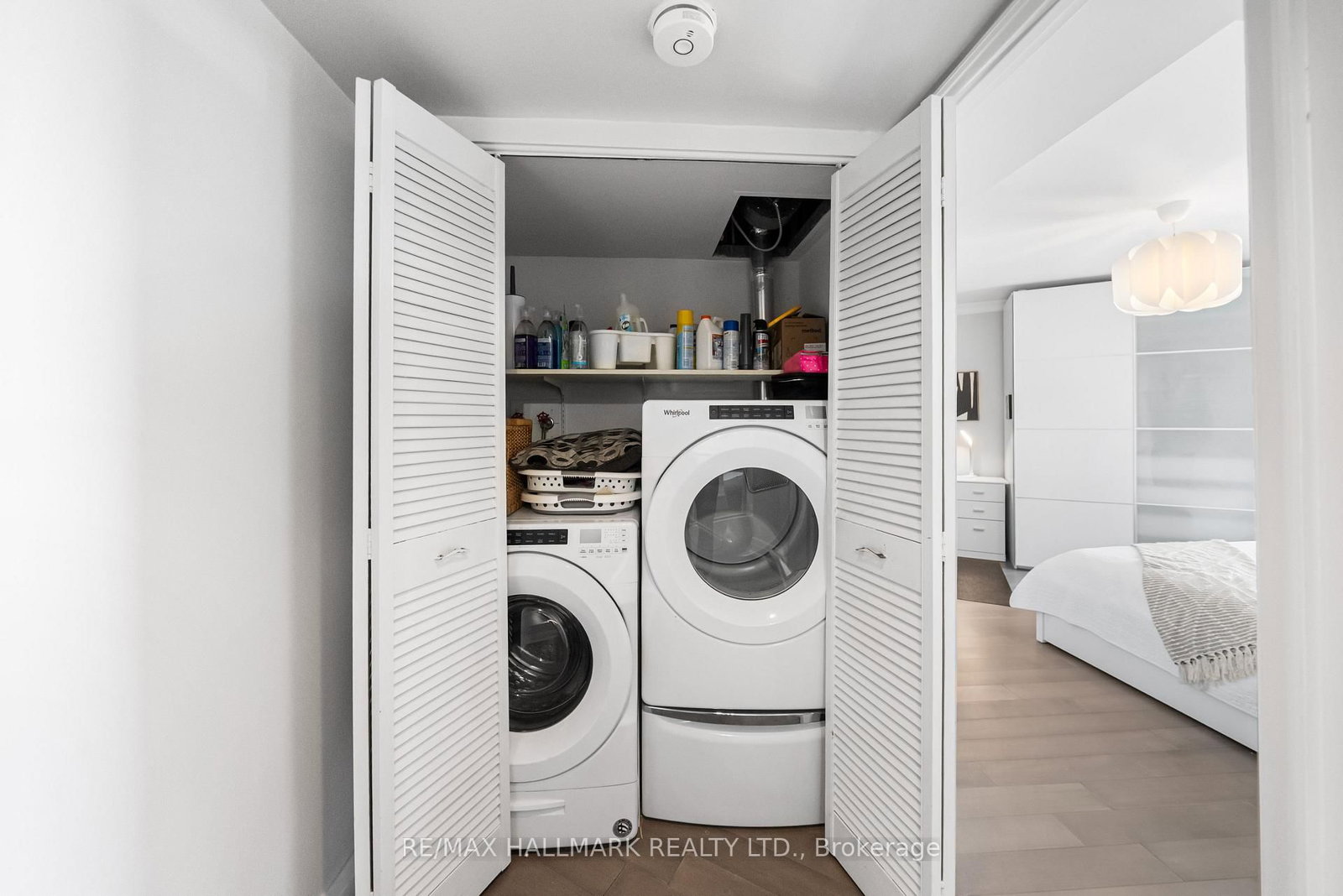 296 Mill Road, Unit PH1 - Photo 31