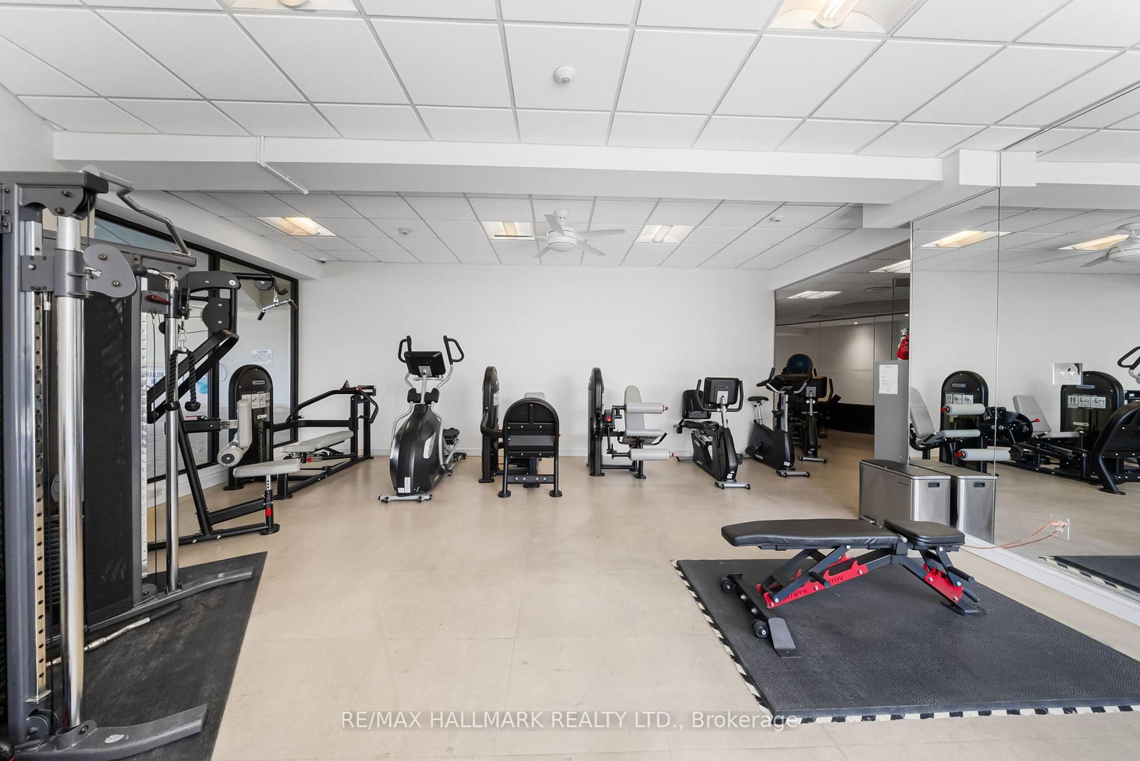 296 Mill Road, Unit PH1 - Photo 33