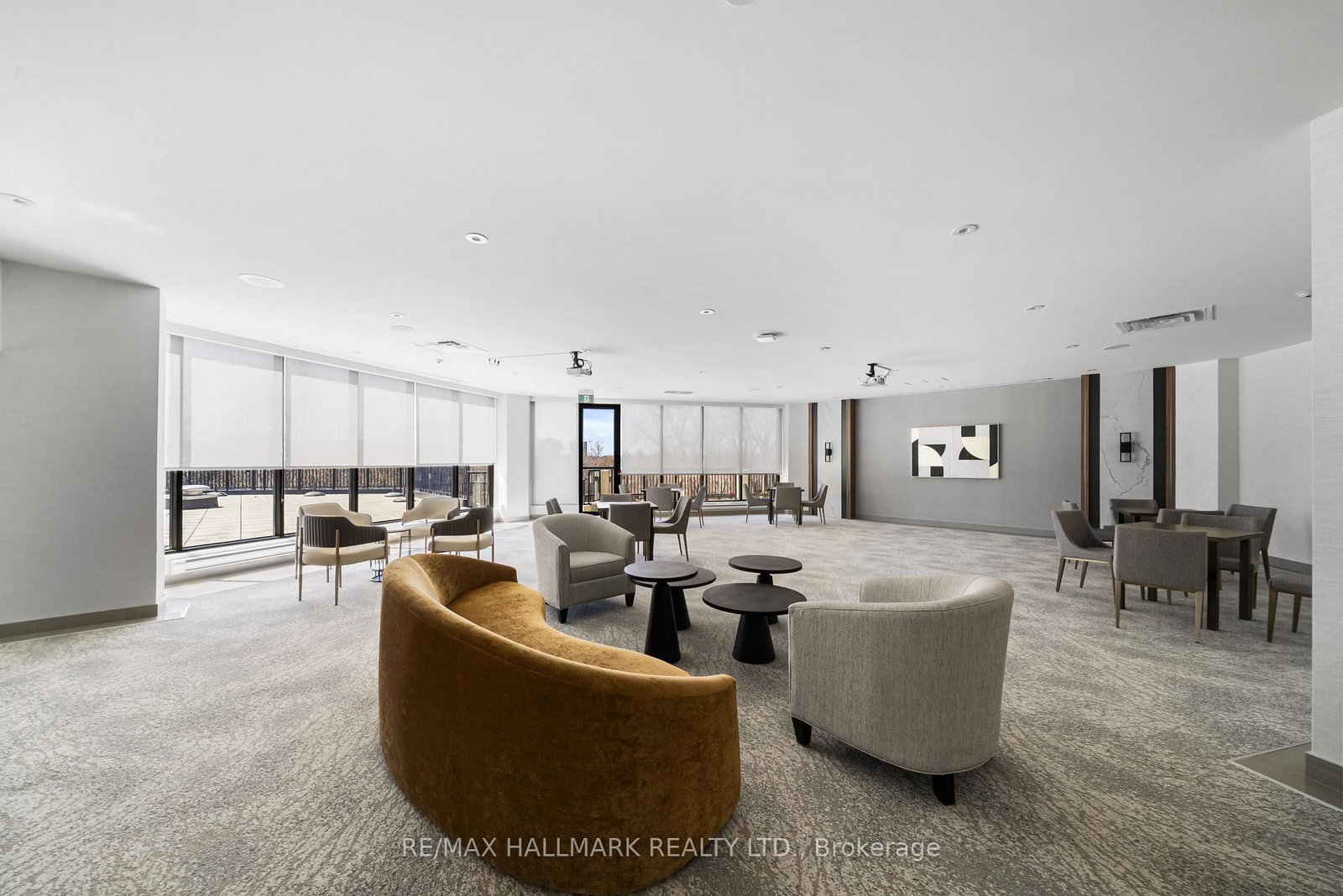 296 Mill Road, Unit PH1 - Photo 36