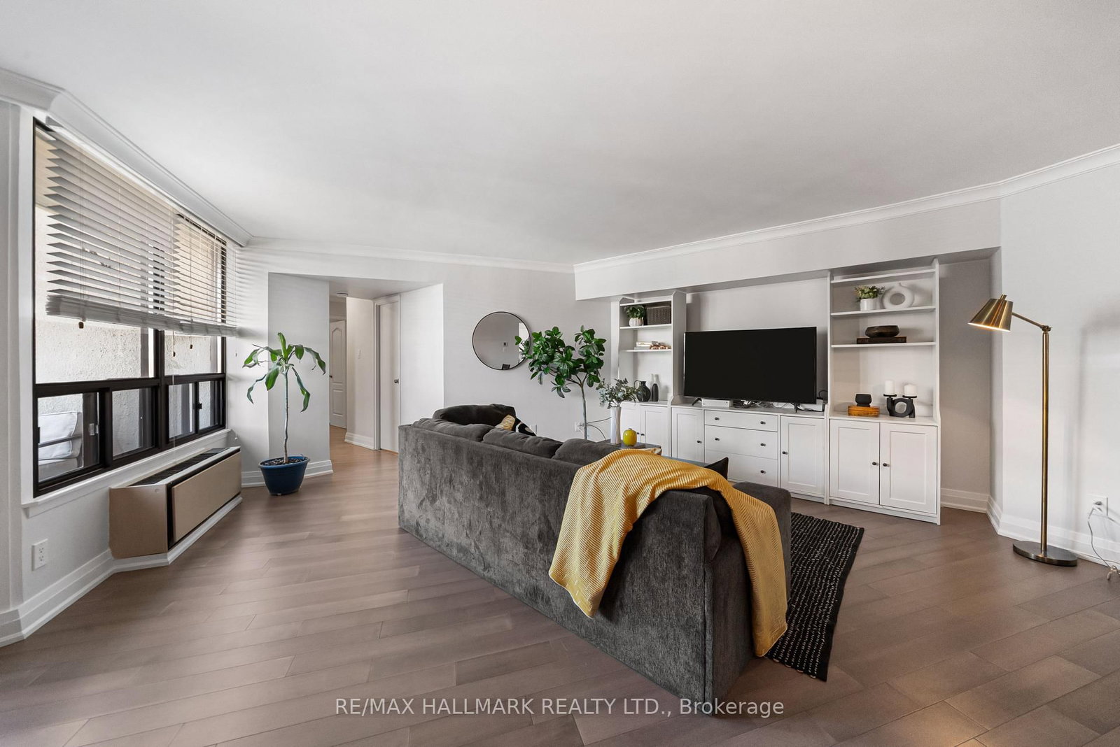 296 Mill Road, Unit PH1 - Photo 4