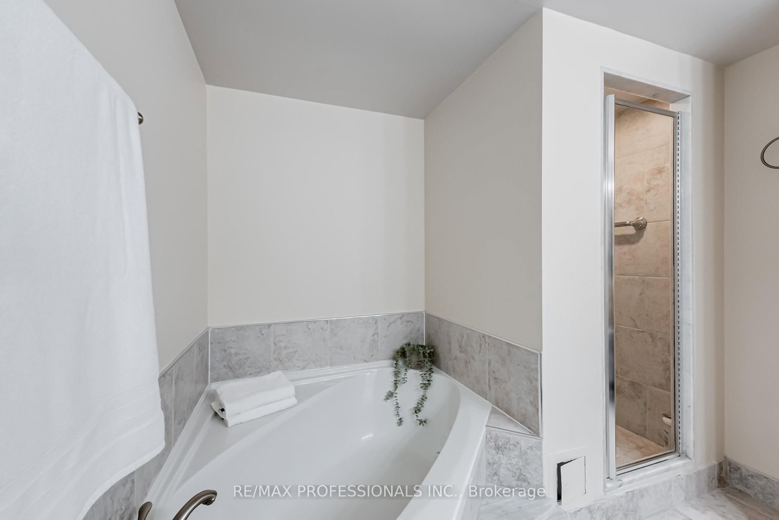 700 Constellation Drive, Unit 1703 - Photo 25