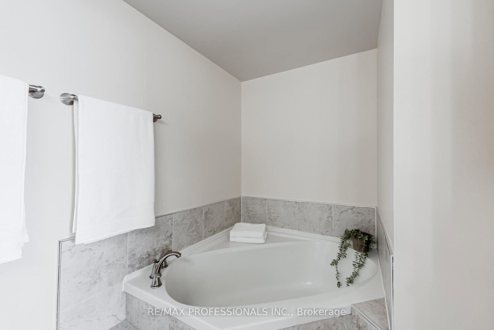 700 Constellation Drive, Unit 1703 - Photo 26