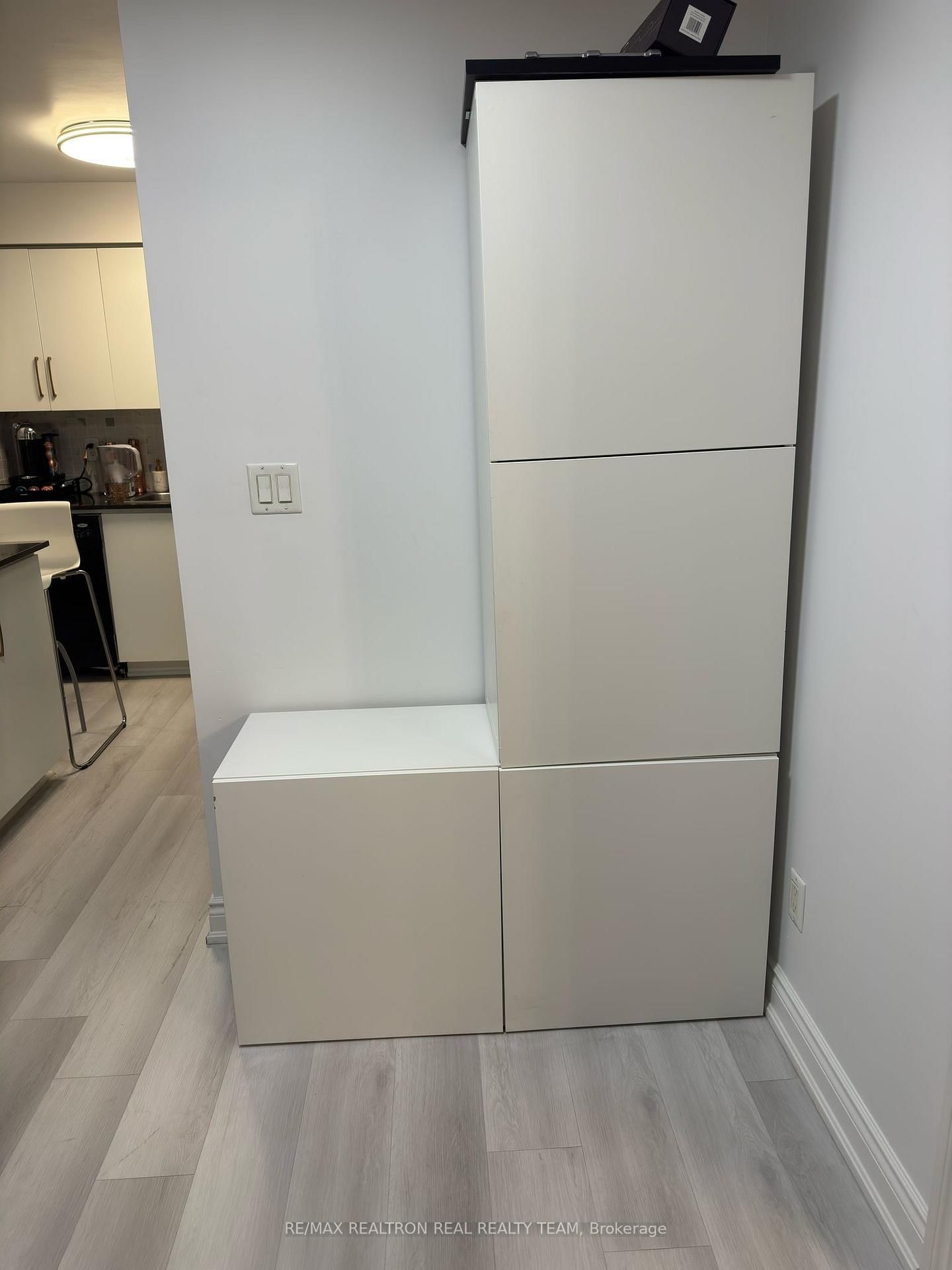 310 Burnhamthorpe Road W, Unit 1810 - Photo 10