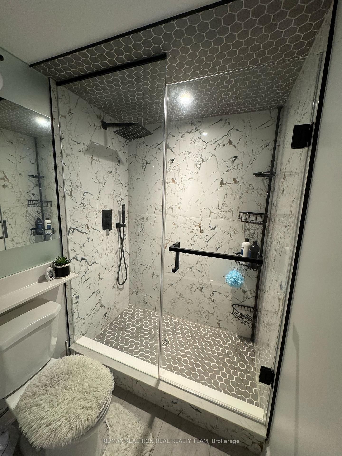 310 Burnhamthorpe Road W, Unit 1810 - Photo 12