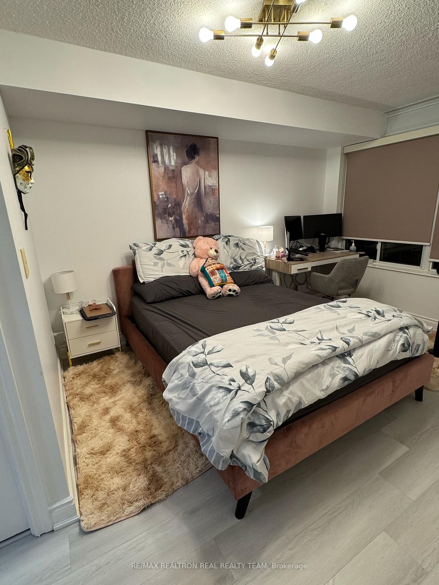 310 Burnhamthorpe Road W, Unit 1810 - Photo 6