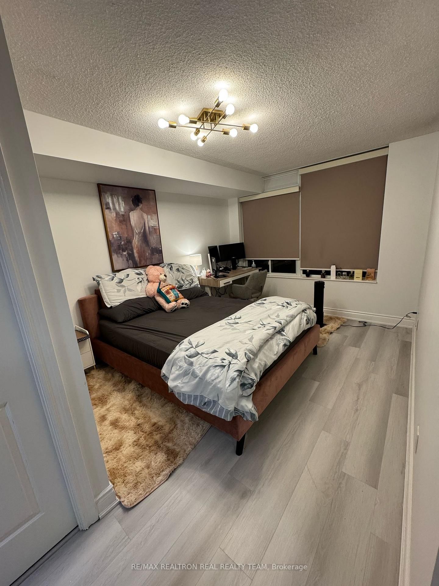 310 Burnhamthorpe Road W, Unit 1810 - Photo 9