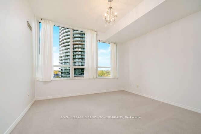 2230 Lakeshore Boulevard W, Unit 703 - Photo 17