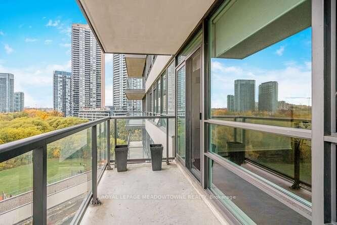 2230 Lakeshore Boulevard W, Unit 703 - Photo 24