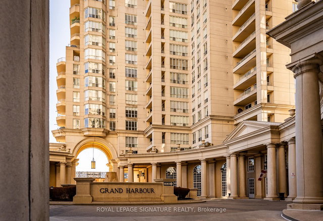 703 - 2285 Lake Shore Boulevard W