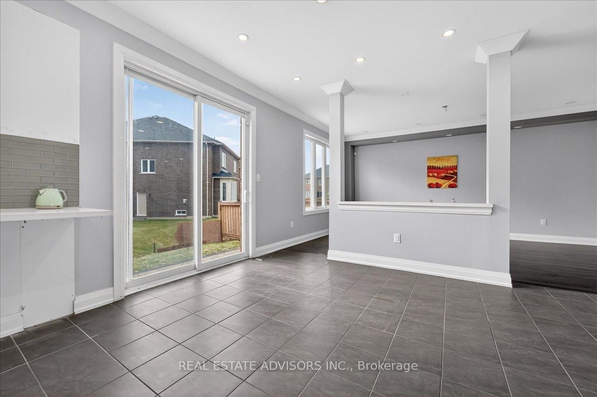 Detached House for sale at 39 Unwind Crescent, Brampton, Ontario, L6X 0B3 - Credit Valley - MLS: W12993042