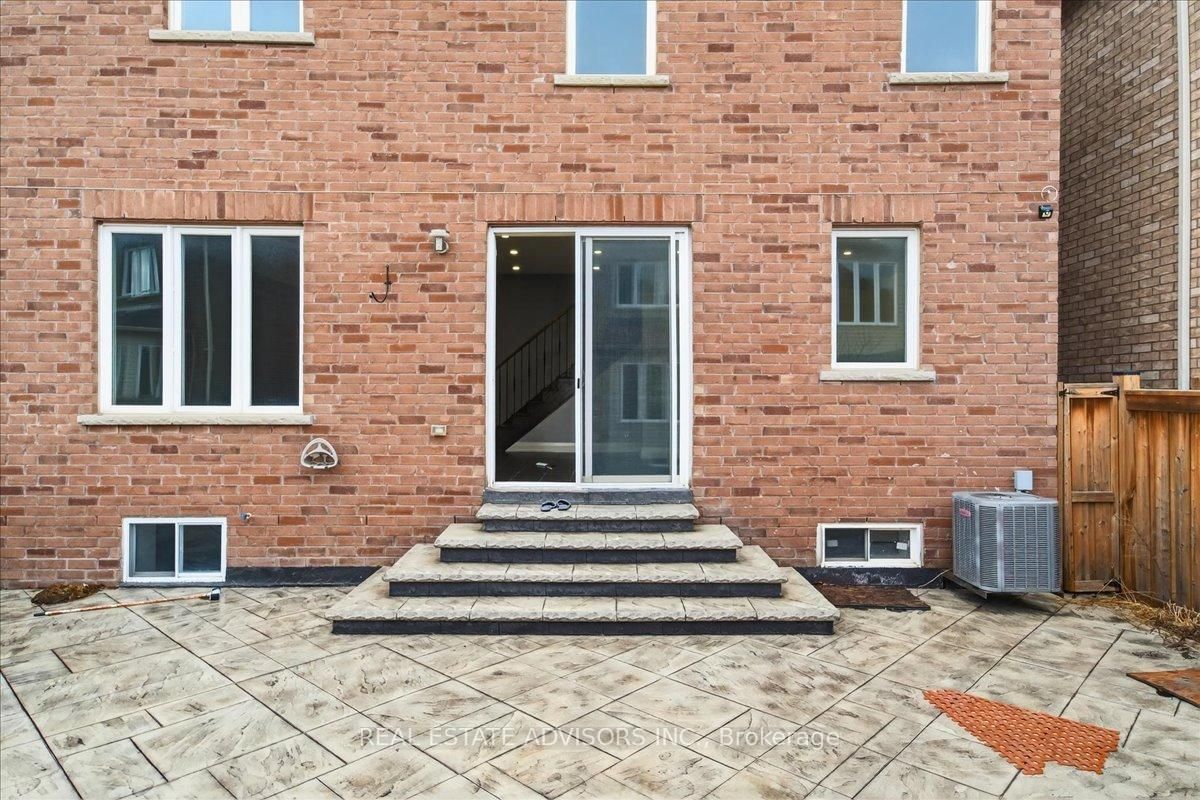 Detached House for sale at 39 Unwind Crescent, Brampton, Ontario, L6X 0B3 - Credit Valley - MLS: W12993042