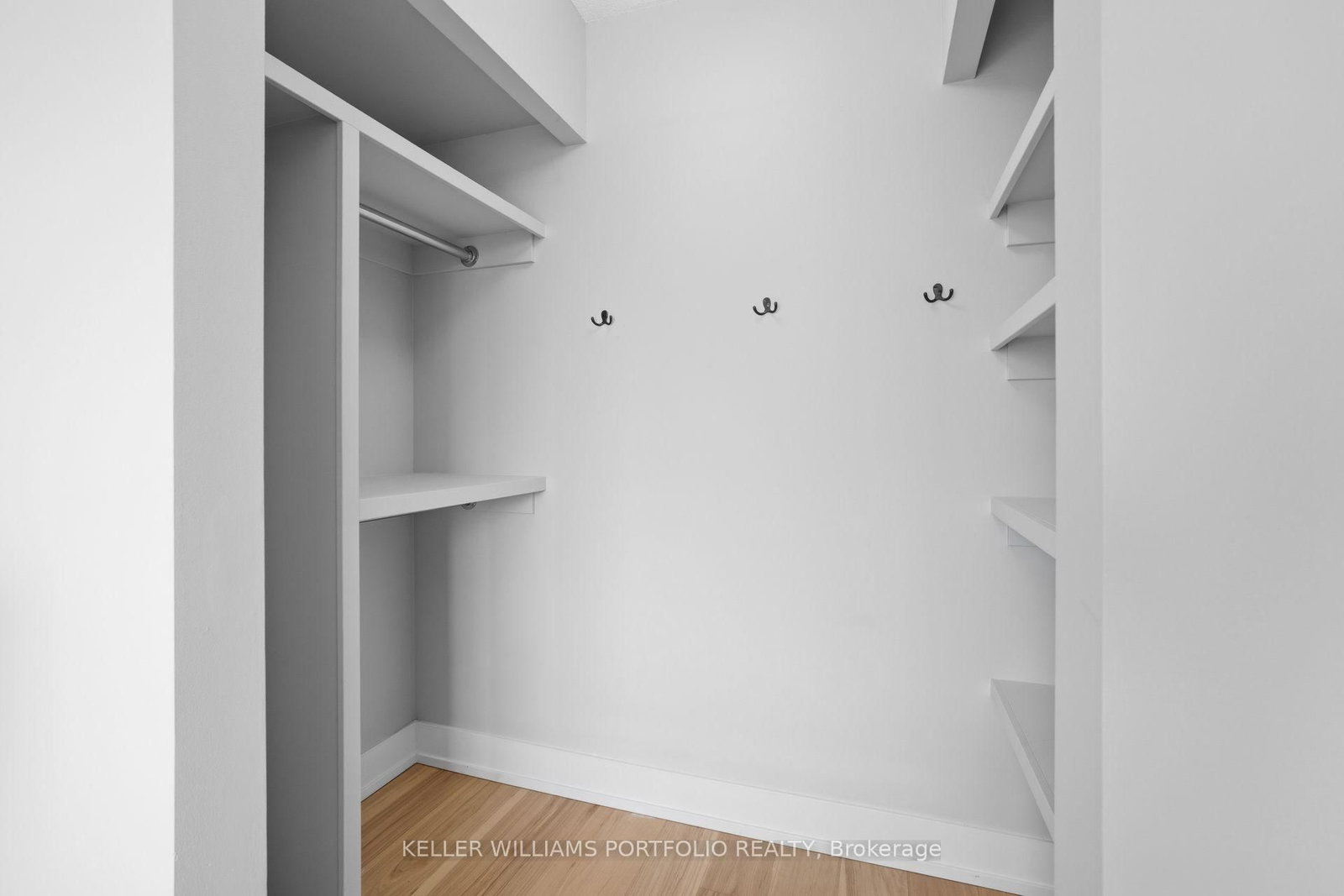 190 Manitoba Street, Unit 802 - Photo 20