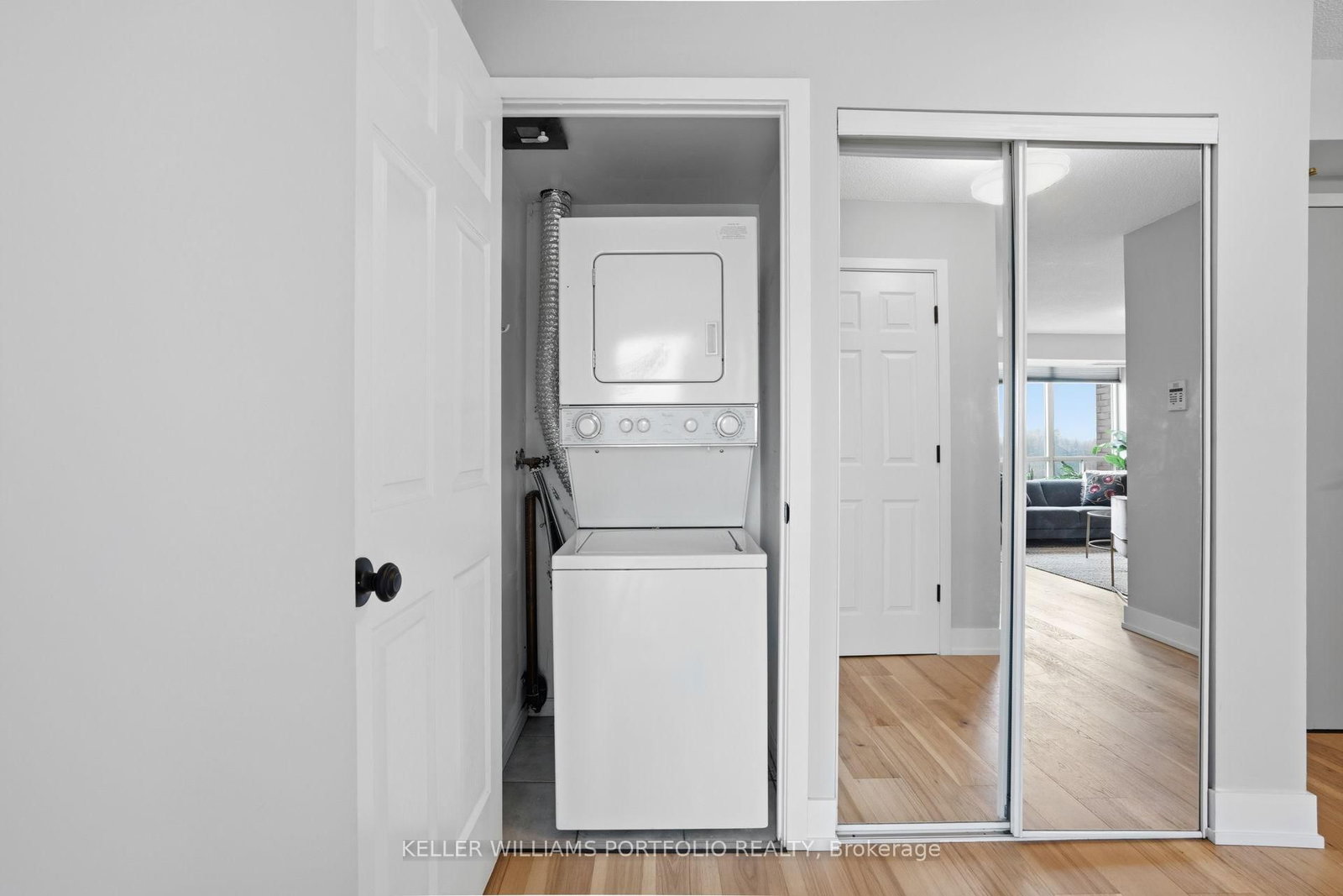 190 Manitoba Street, Unit 802 - Photo 23