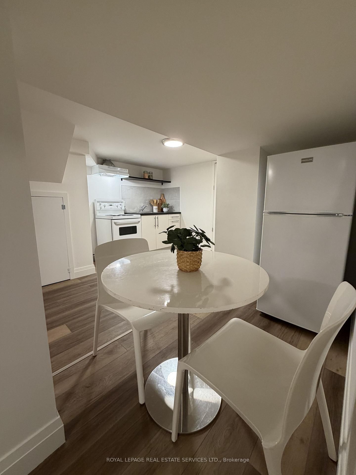 71 Vernon Street, Unit Basement - Photo 9