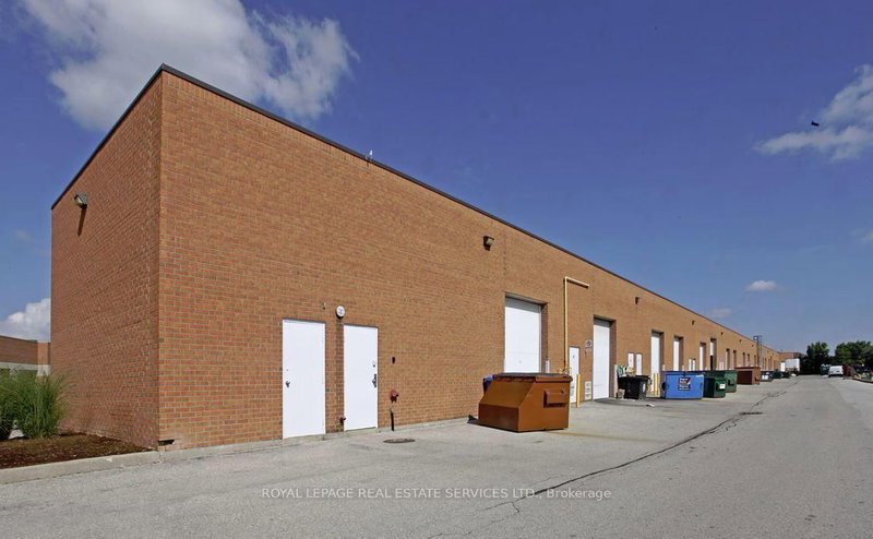 60-62 - 3176 Ridgeway Dr, Mississauga, L5L 5S6 | Image 2