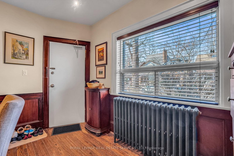 393* Willard Ave, Toronto, M6S 3R4 | Image 3