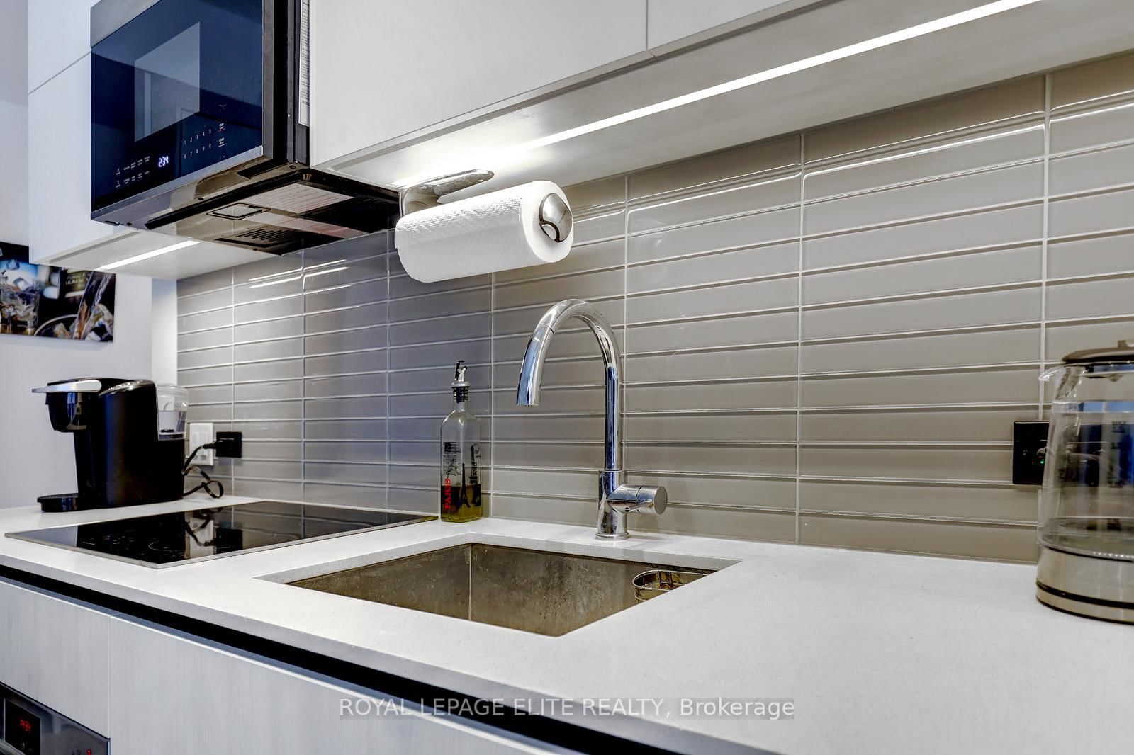 21 Park Street E, Unit 318 - Photo 13