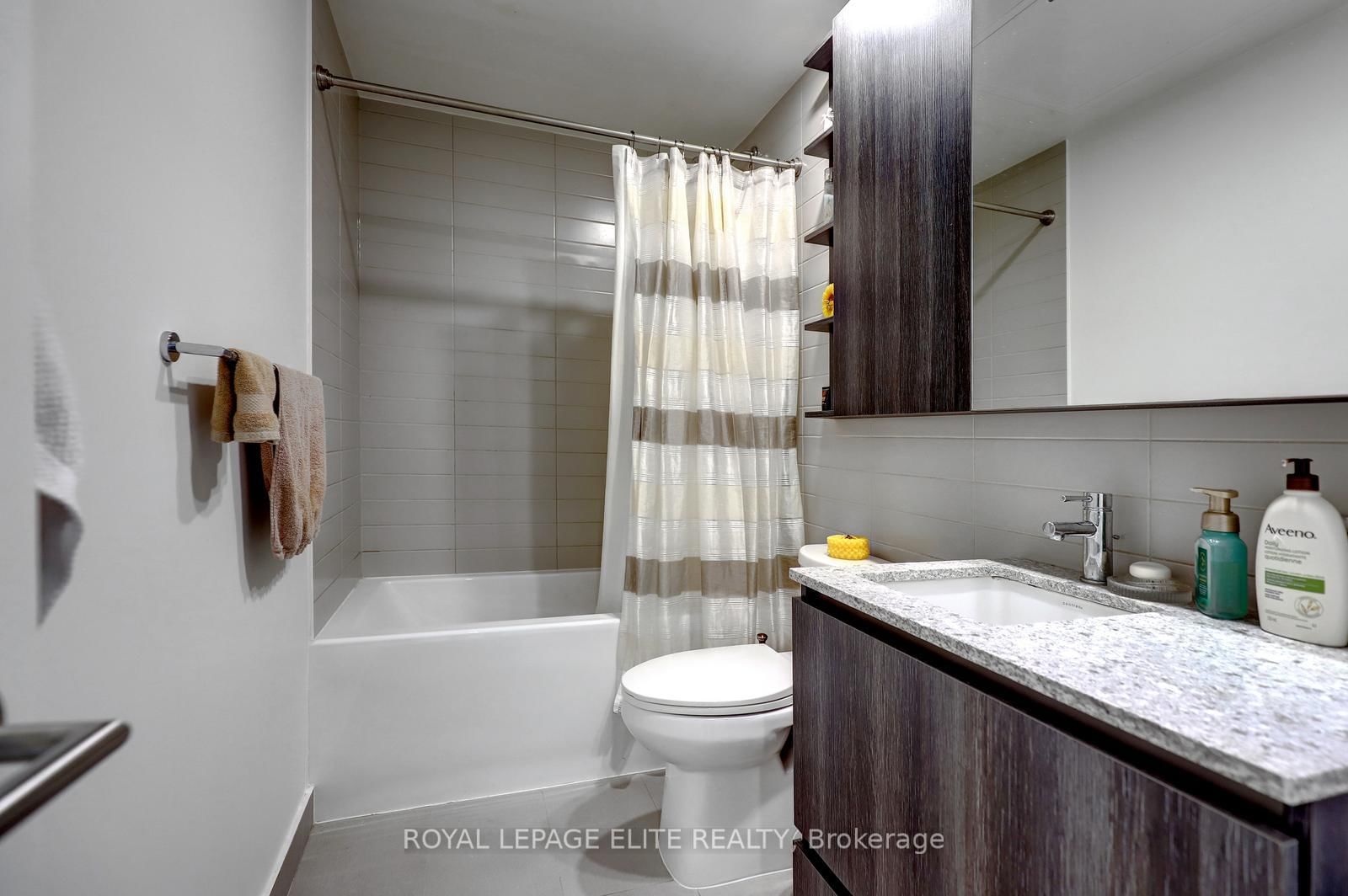 21 Park Street E, Unit 318 - Photo 20