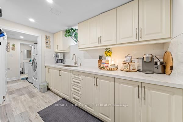 Detached House for sale at 15 Jasper Crescent, Brampton, Ontario, L6S 1W8 - Northgate - MLS: W12993304