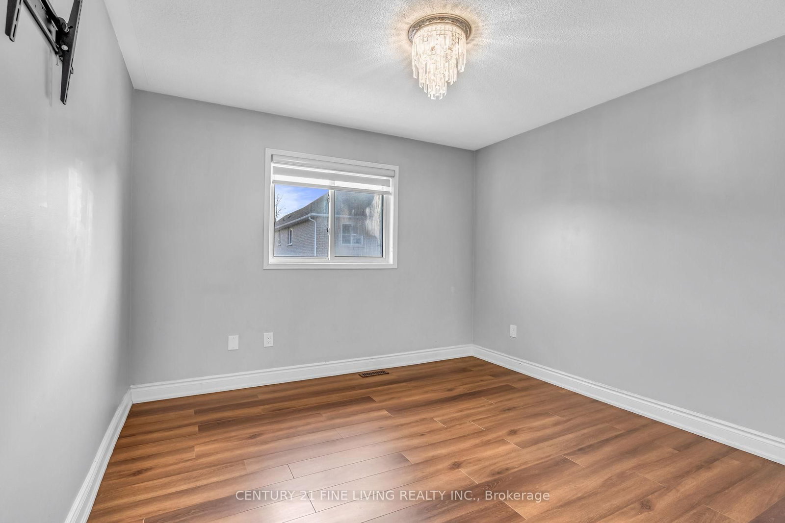 Detached House for sale at 20 Edenvalley Road, Brampton, Ontario, L7A 2M6 - Fletcher's Meadow - MLS: W12993320