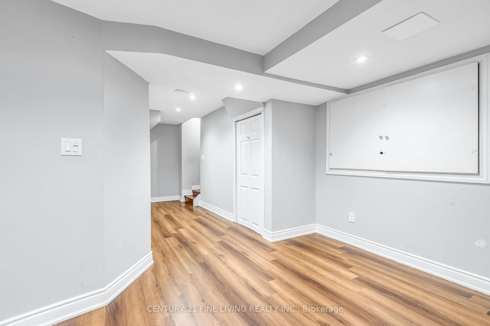 Detached House for sale at 20 Edenvalley Road, Brampton, Ontario, L7A 2M6 - Fletcher's Meadow - MLS: W12993320