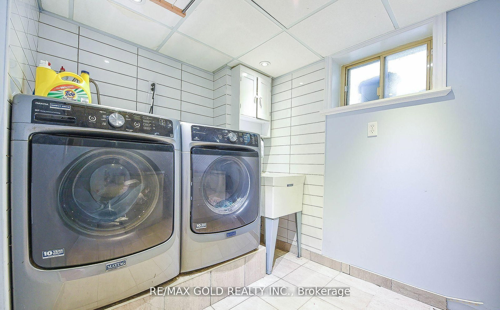 Detached House for sale at 13 Foster Road, Mississauga, Ontario, L4T 1C3 - Malton - MLS: W12993402