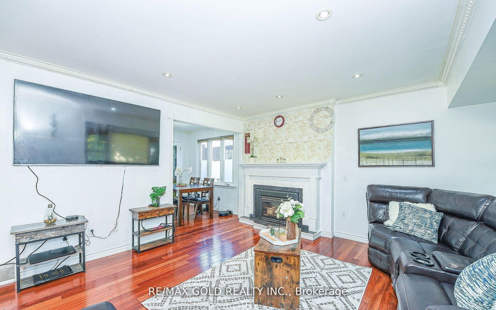 Detached House for sale at 13 Foster Road, Mississauga, Ontario, L4T 1C3 - Malton - MLS: W12993402