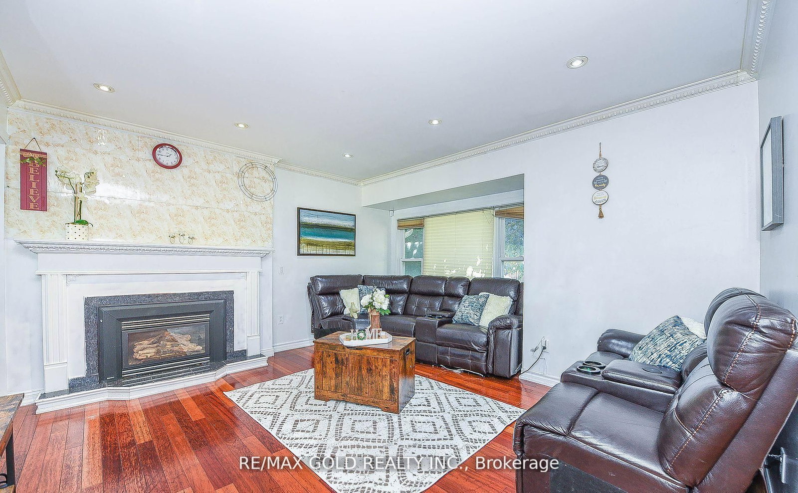 Detached House for sale at 13 Foster Road, Mississauga, Ontario, L4T 1C3 - Malton - MLS: W12993402