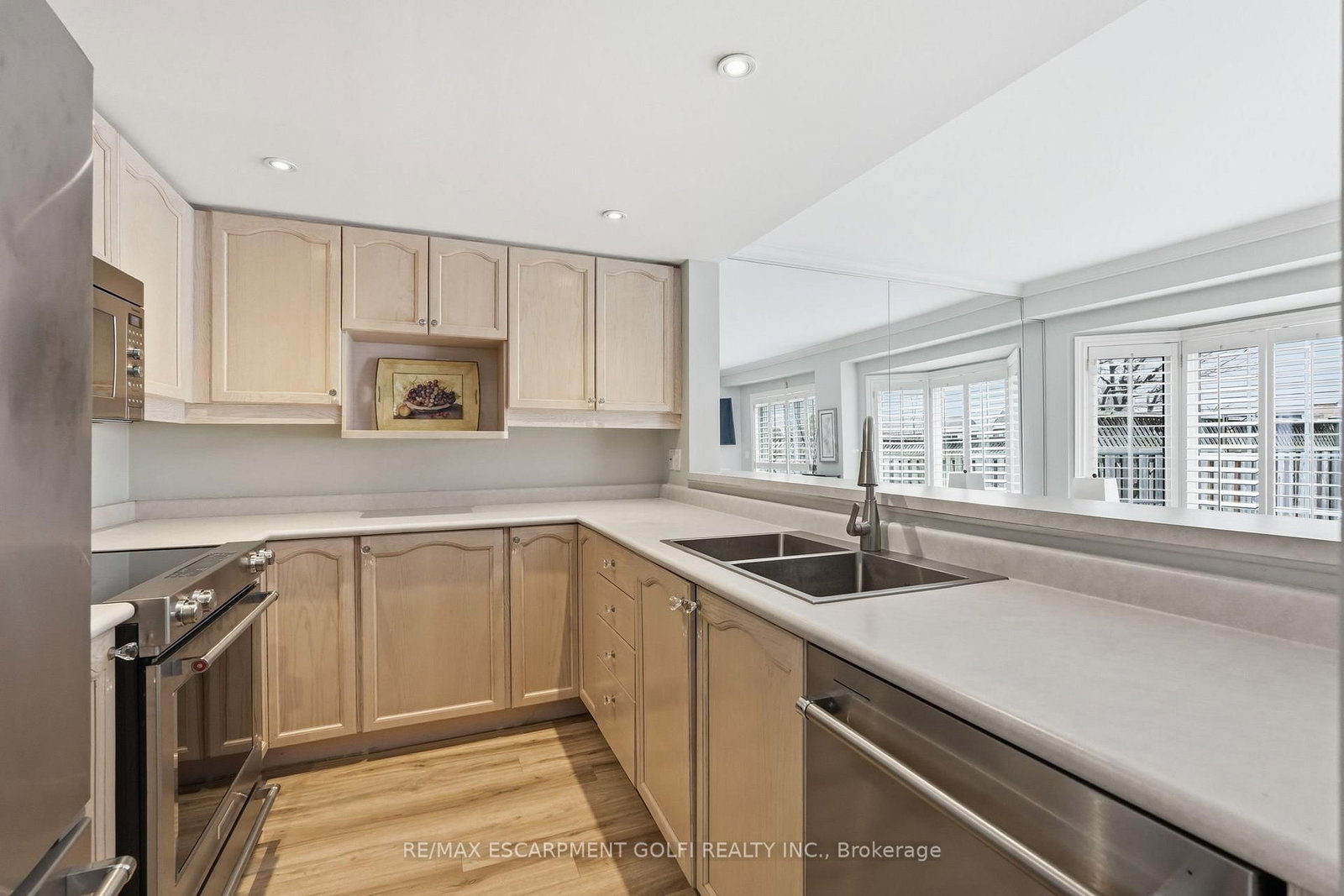 3333 NEW Street • #103 • Burlington, ON photo 8