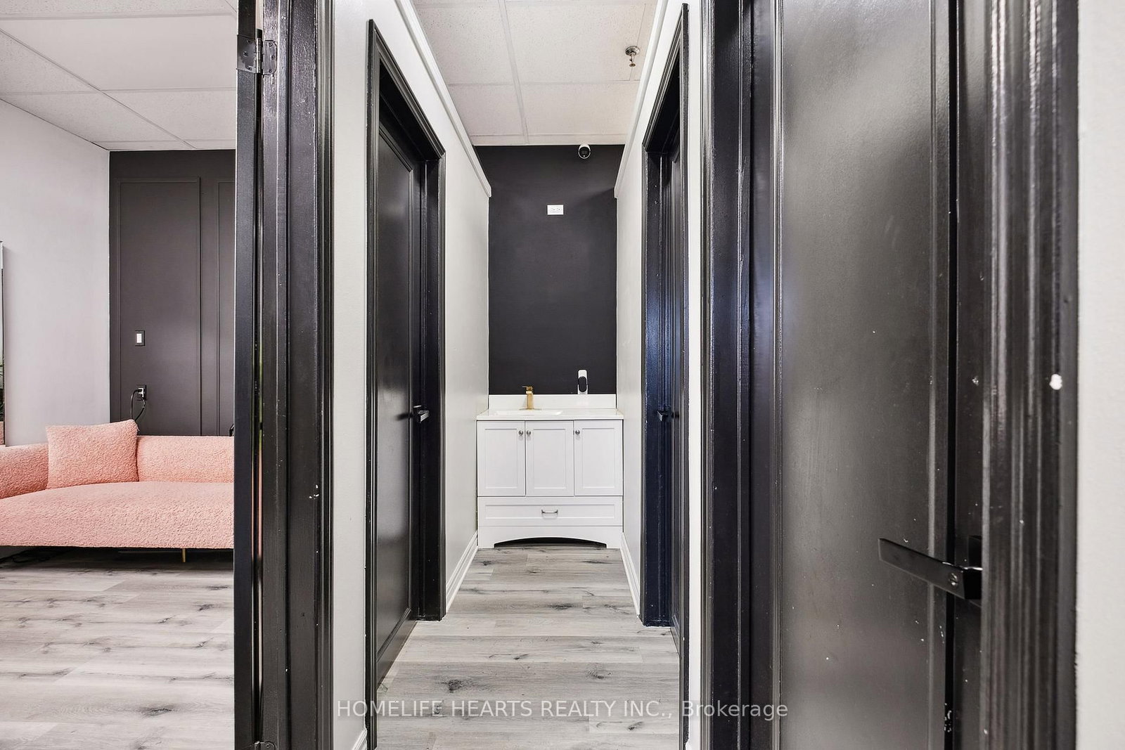 2180 Credit Valley Road, Unit 106B - Photo 18