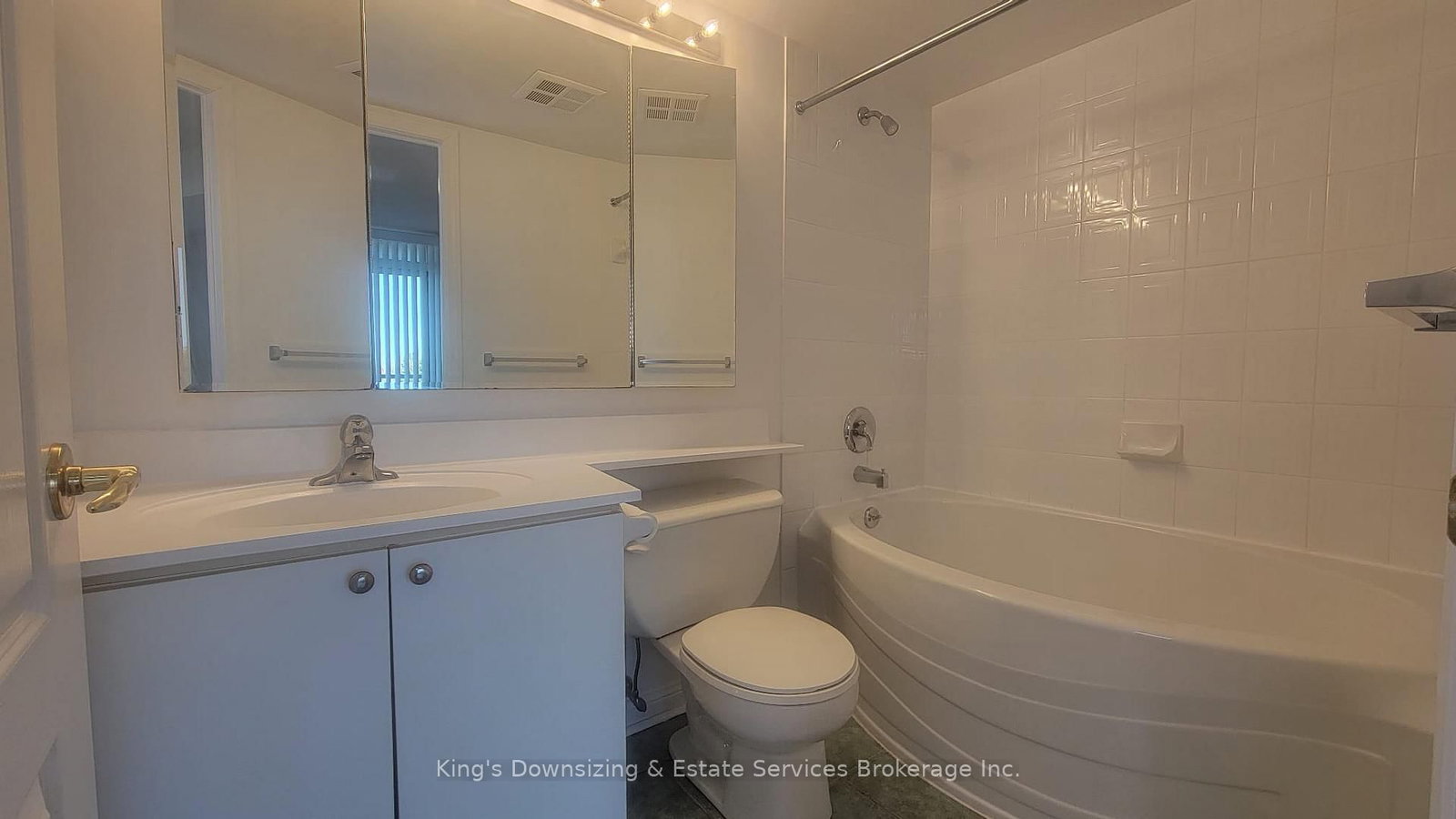 1150 Parkwest Place, Unit 409 - Photo 17