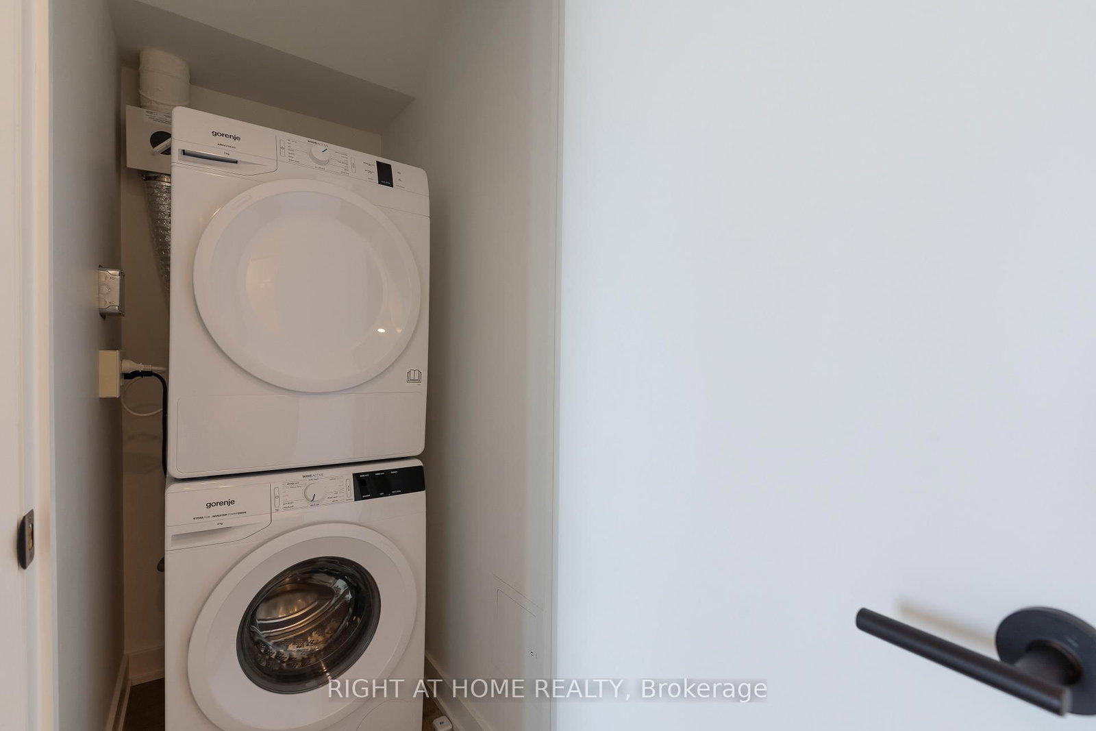 7 Fairbank Avenue W, Unit 503 - Photo 16