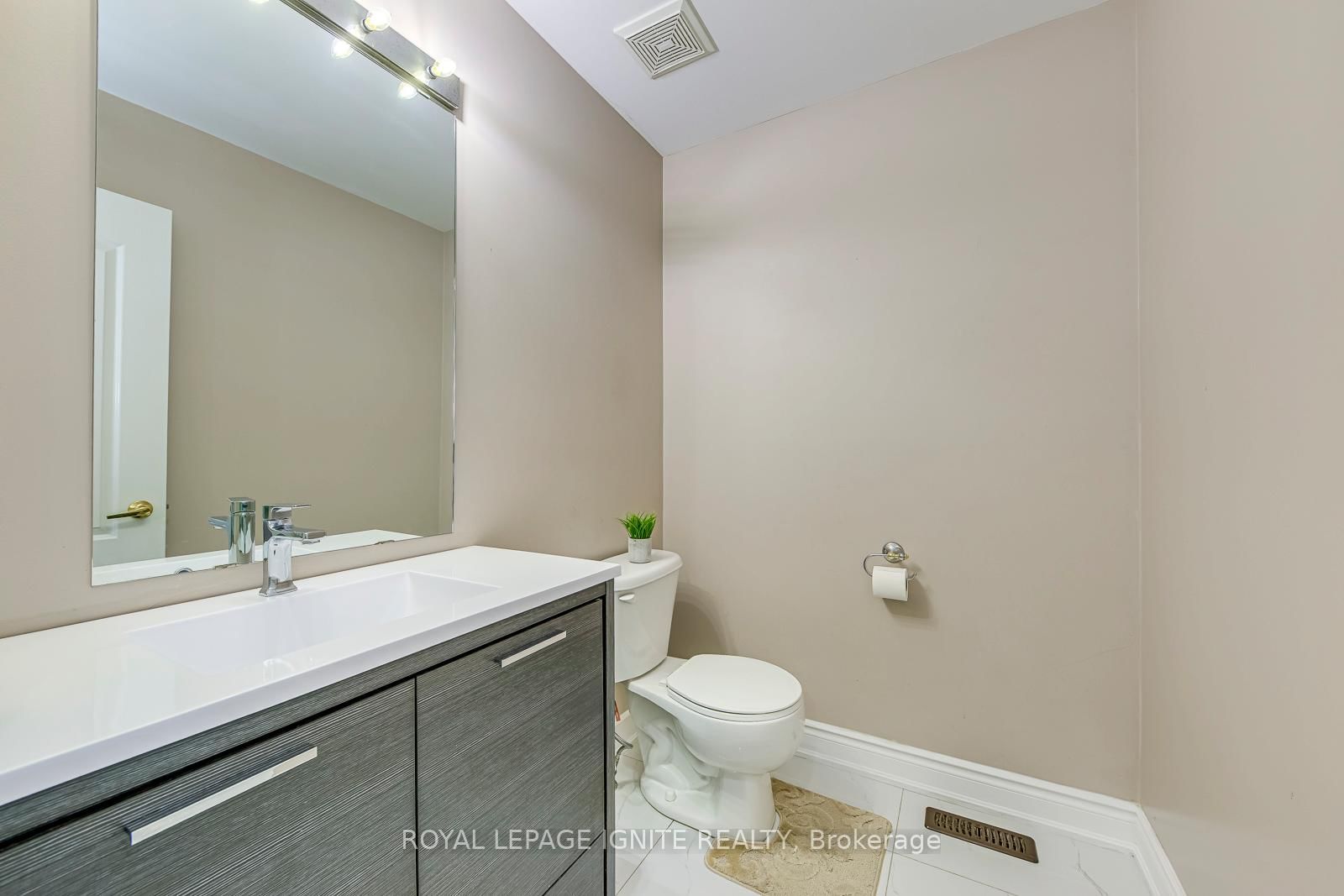 Detached House for sale at 30 Streamline Drive, Brampton, Ontario, L6V 4T2 - Madoc - MLS: W12993628