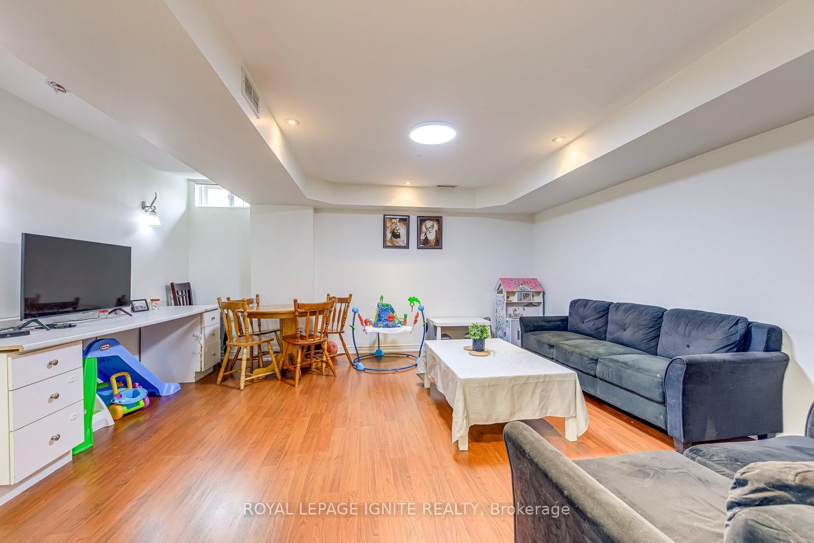 Detached House for sale at 30 Streamline Drive, Brampton, Ontario, L6V 4T2 - Madoc - MLS: W12993628