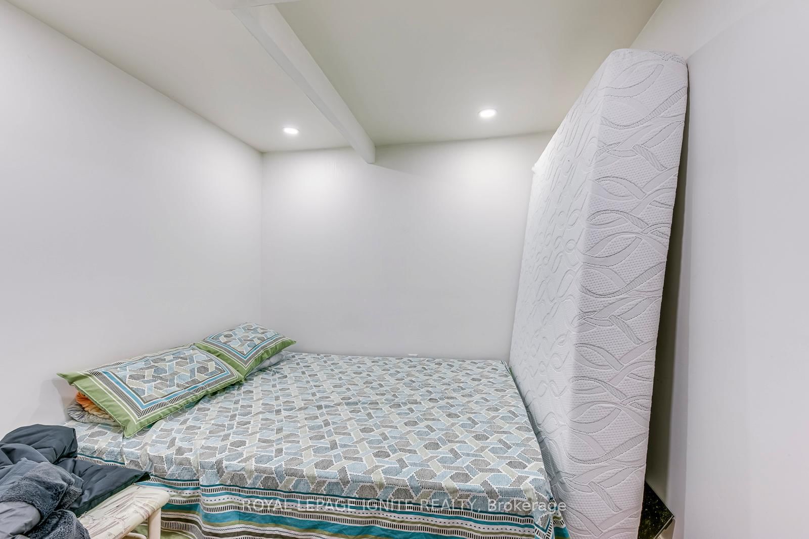 Detached House for sale at 30 Streamline Drive, Brampton, Ontario, L6V 4T2 - Madoc - MLS: W12993628