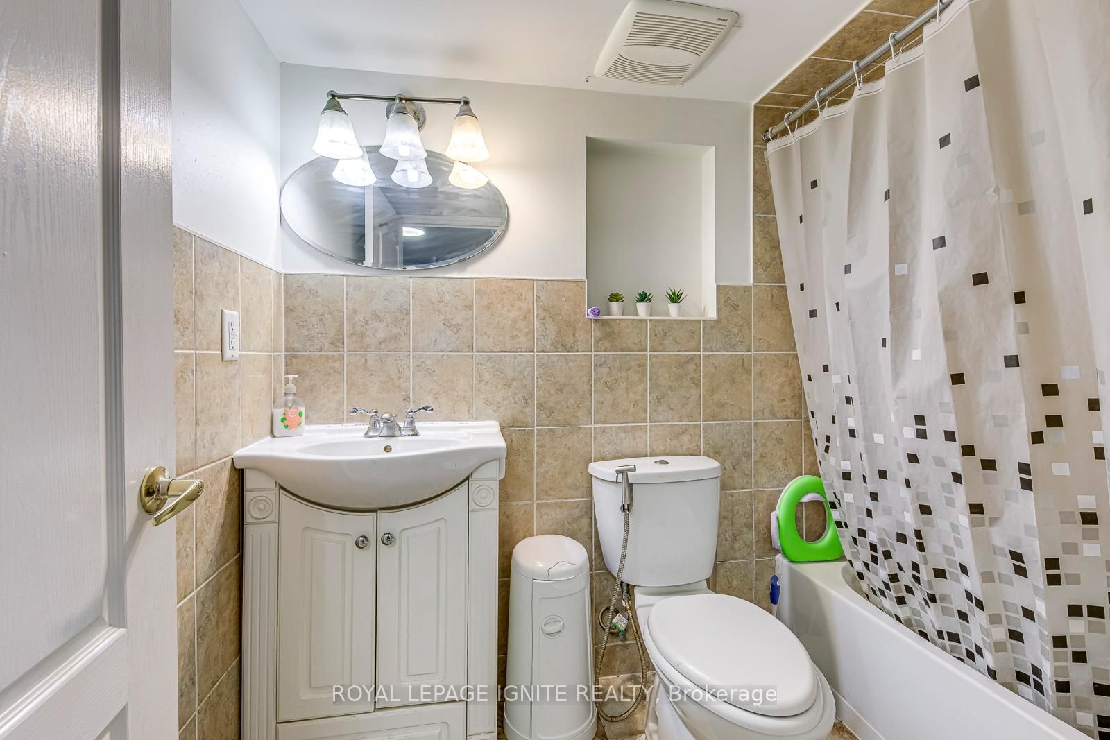 Detached House for sale at 30 Streamline Drive, Brampton, Ontario, L6V 4T2 - Madoc - MLS: W12993628