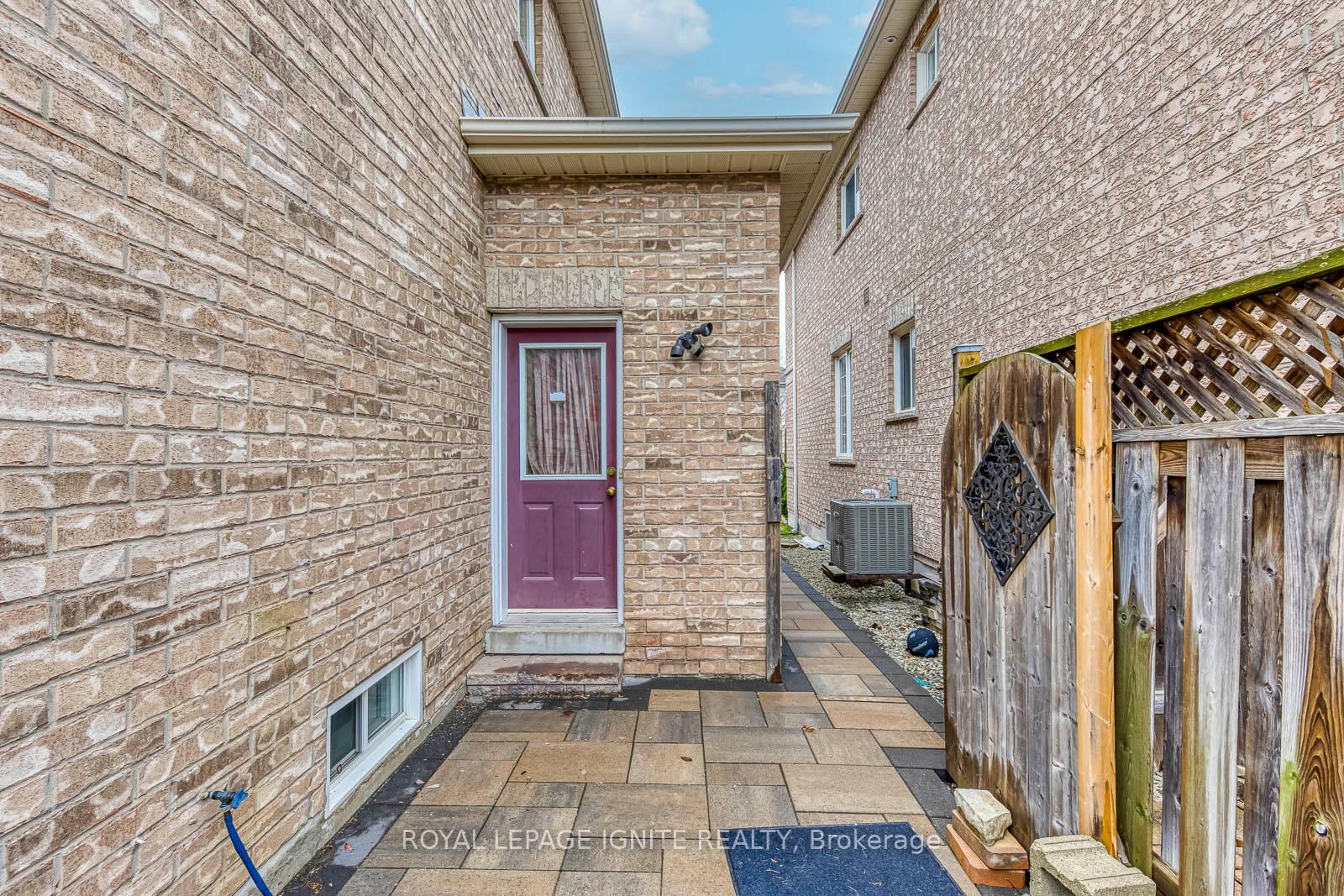 Detached House for sale at 30 Streamline Drive, Brampton, Ontario, L6V 4T2 - Madoc - MLS: W12993628