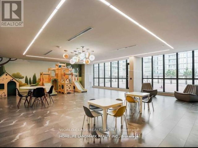 819 - 4055 Parkside Village Drive