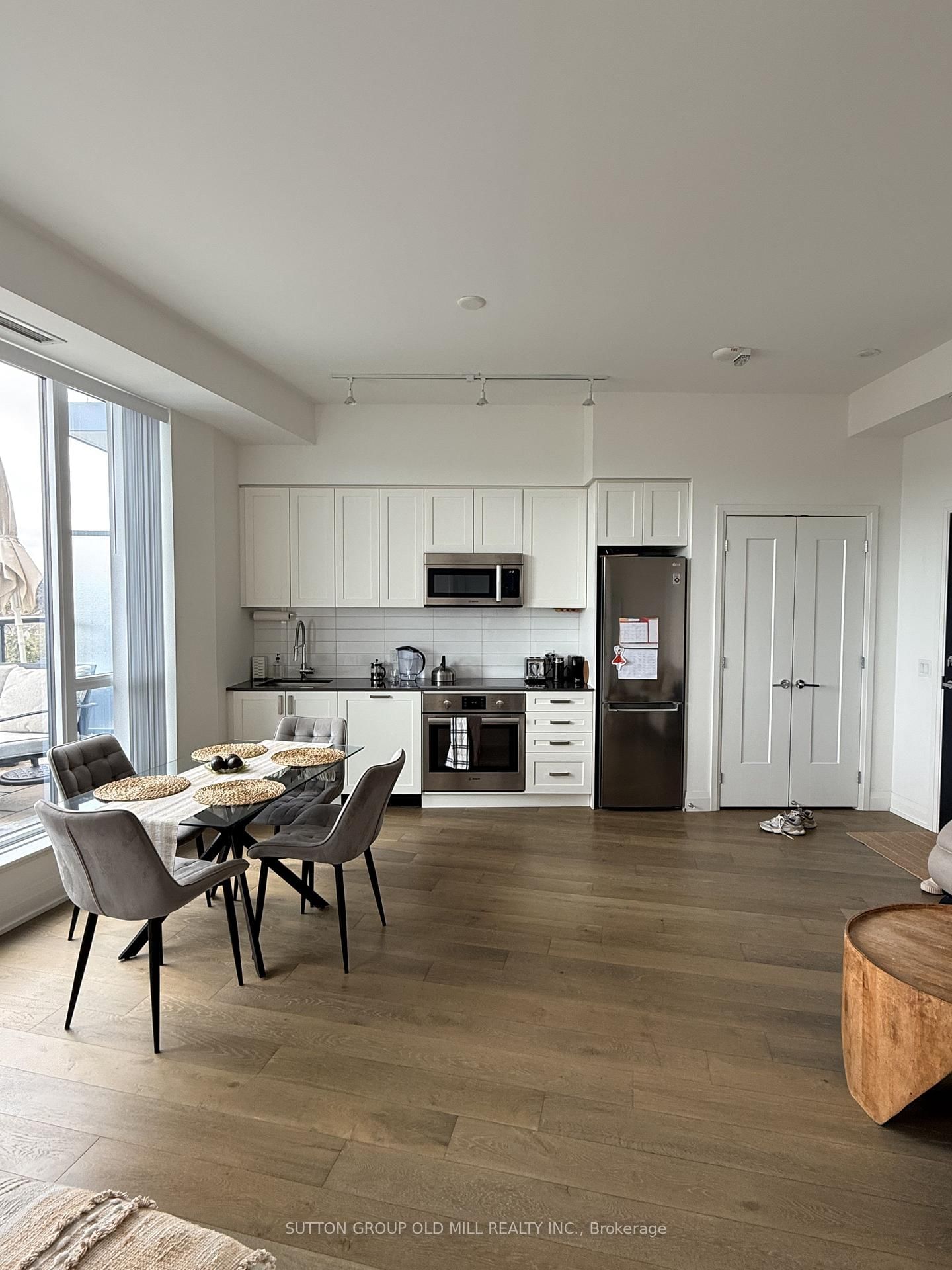 293 The Kingsway, Unit 702 - Photo 6