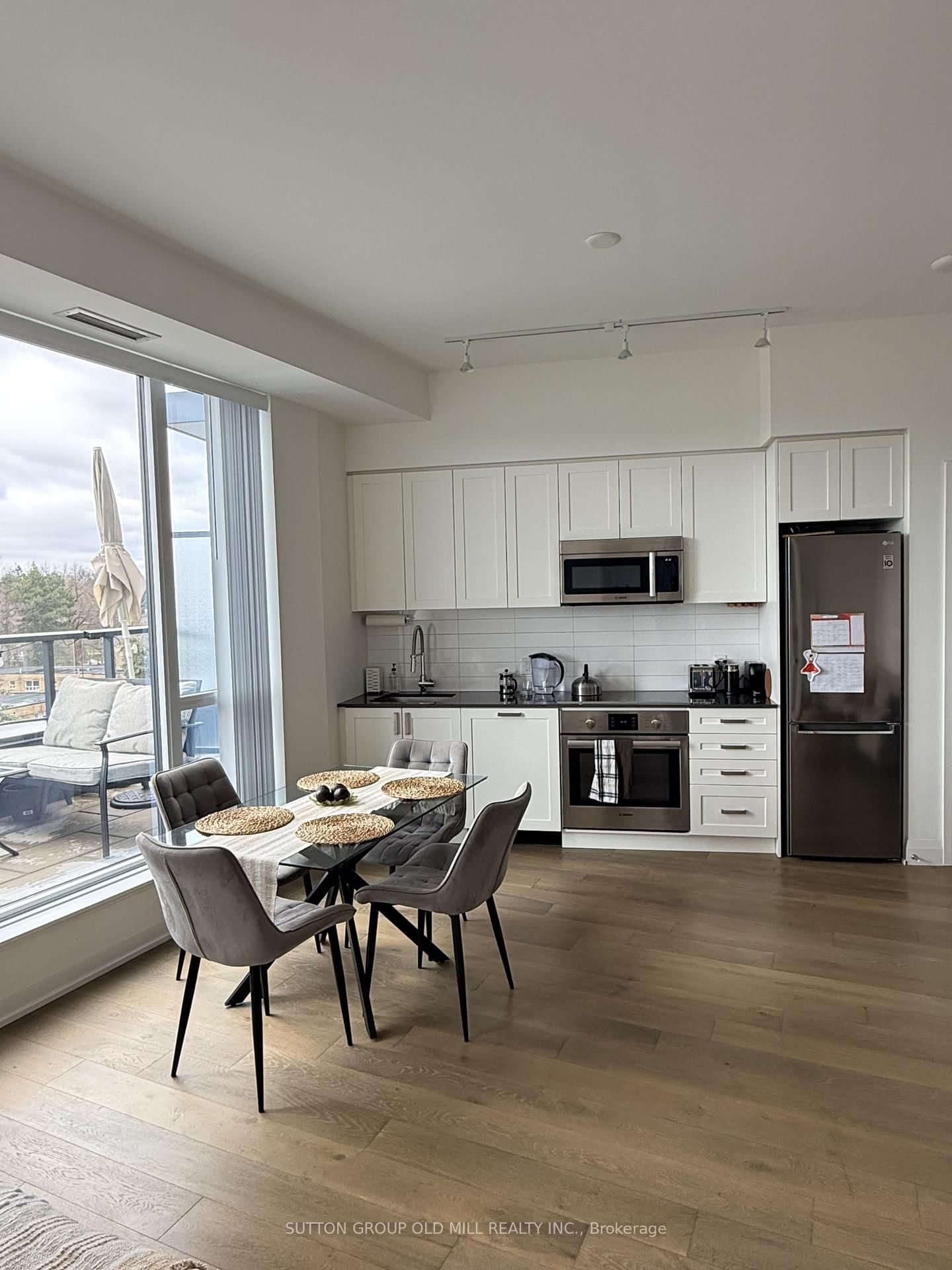 293 The Kingsway, Unit 702 - Photo 7