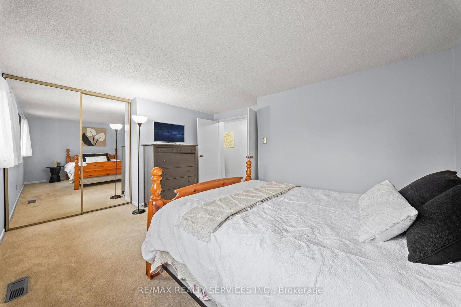 Townhouse for sale at 107-45 Hansen Road, Brampton, Ontario, L6V 3P6 - Madoc - MLS: W12993676