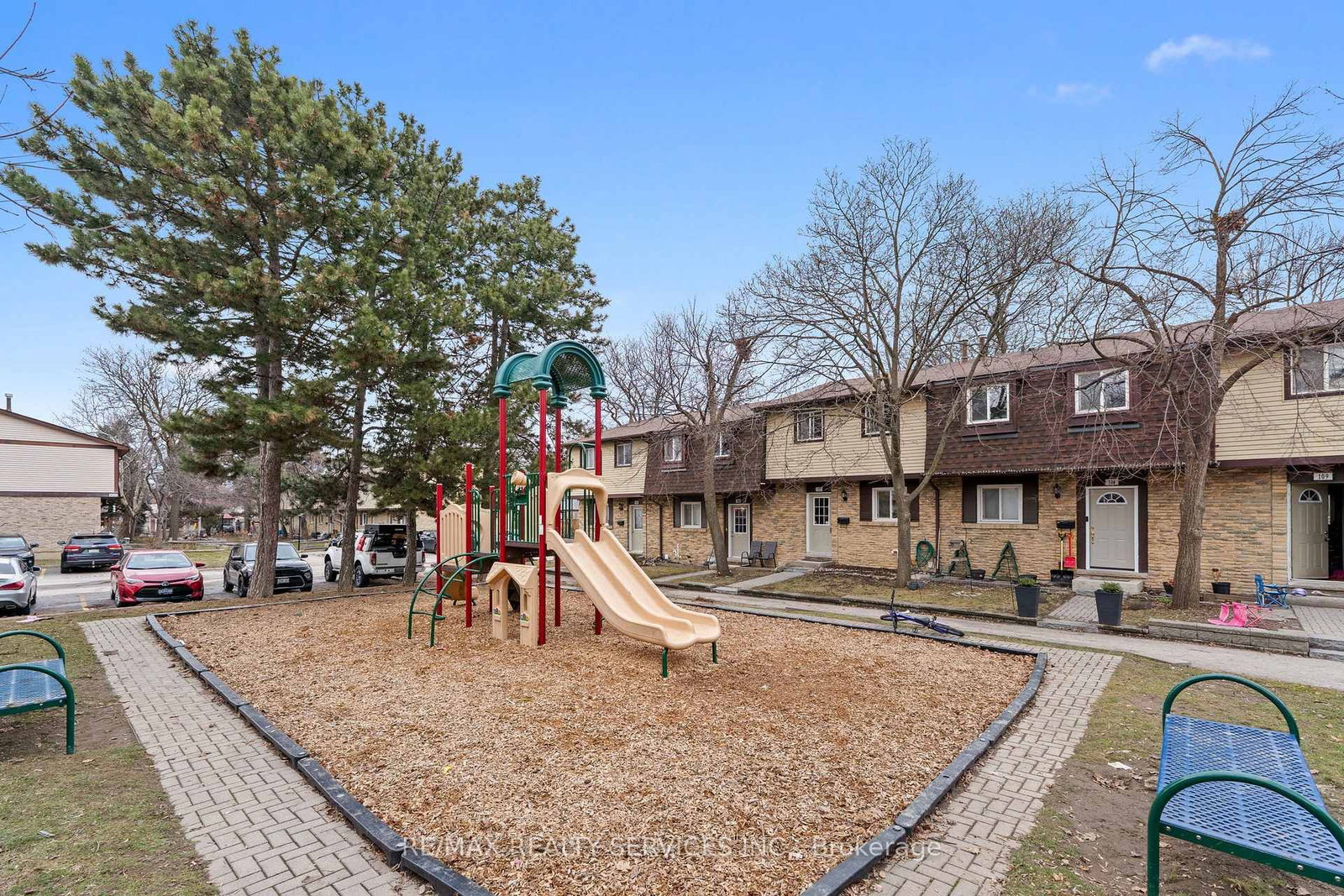 Townhouse for sale at 107-45 Hansen Road, Brampton, Ontario, L6V 3P6 - Madoc - MLS: W12993676