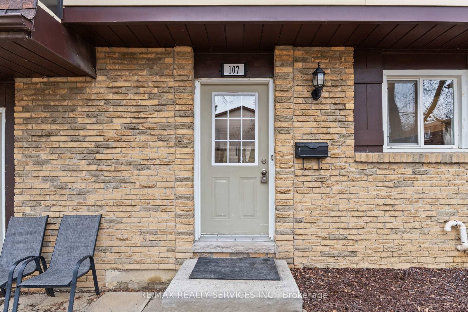 Townhouse for sale at 107-45 Hansen Road, Brampton, Ontario, L6V 3P6 - Madoc - MLS: W12993676